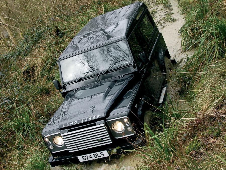  Land Rover Defender 90 Station Wagon 2007 года  (фото 5 из 14)
